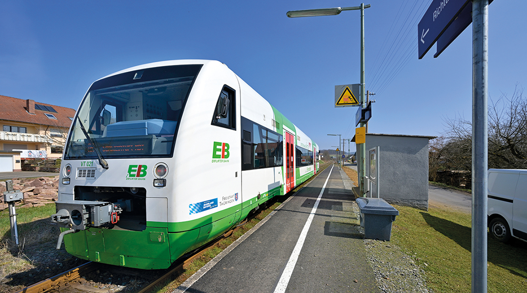 Die Erfurter Bahn setzt auf der Pfefferminzbahn moderne Triebwagen des Typs Regio-Shuttle ein.
