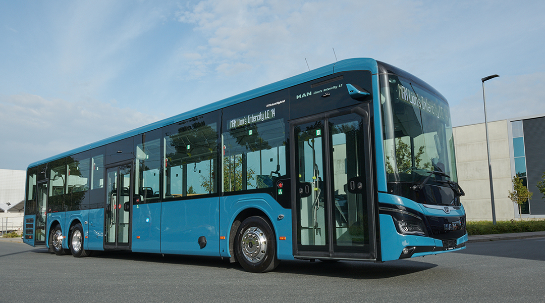 MAN Truck & Bus erweitert die Low-Entry-Intercity-Busfamilie um den 14,4 Meter langen Dreiachser Lion’s Intercity LE 14.
