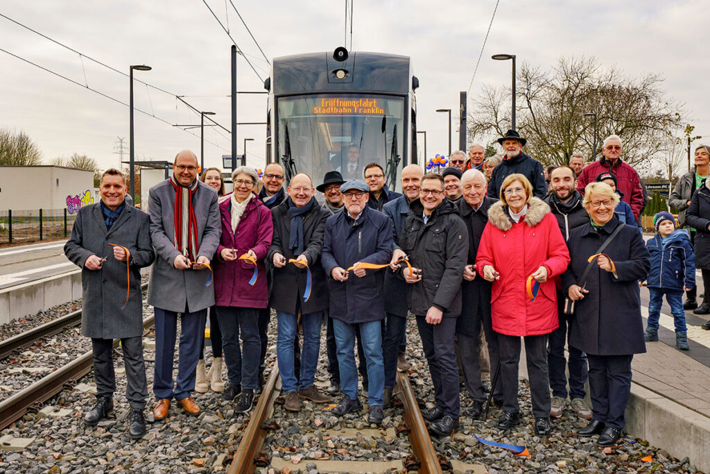 Am 16. Dezember 2023 wurde die neue Stadtbahn-Linie 16 in den Mannheimer Stadtteil Franklin eingeweiht.