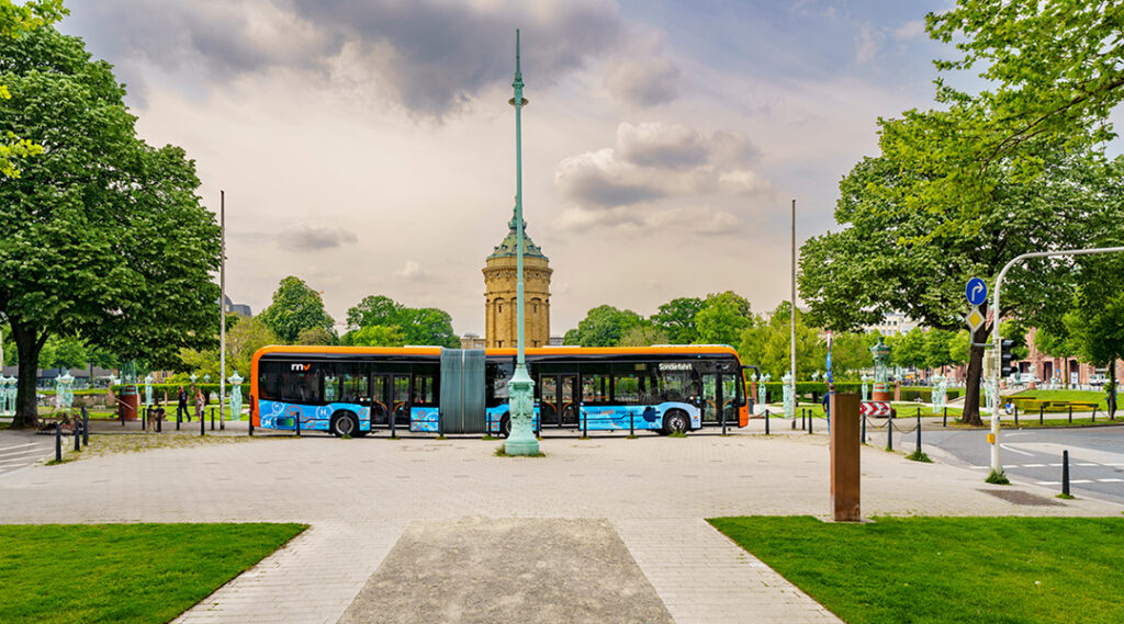 rnv: Wasserstoff-Busse im Einsatz