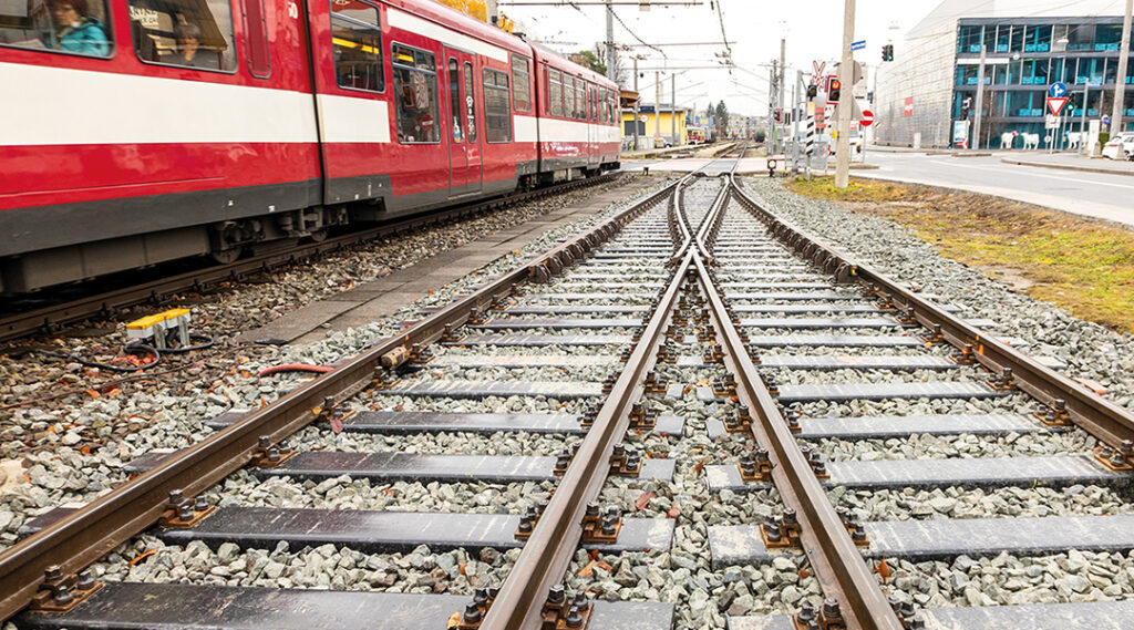 KRAIBURG STRAIL: STRAILway auch für Weichen