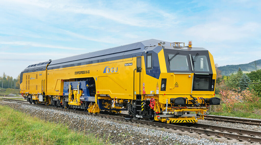 Plasser & Theurer: Stopfexpress nach neuem Verfahren zugelassen