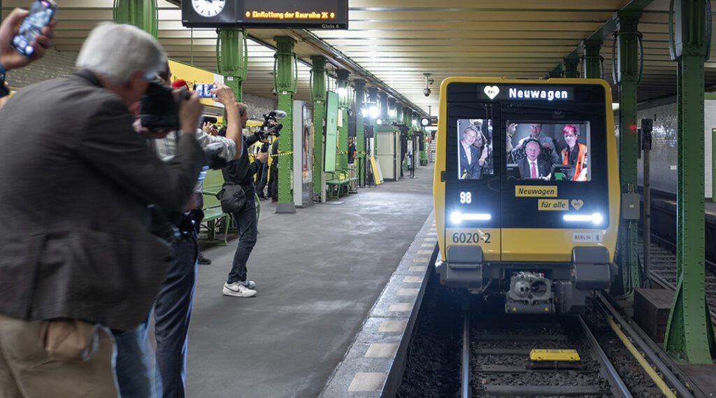 Berliner U-Bahn: Baureihe JK nimmt Fahrt auf