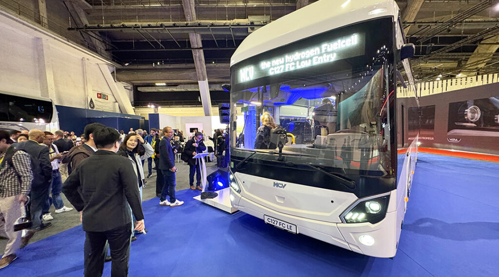 Busworld: FC-Überlandbus mit hoher Reichweite