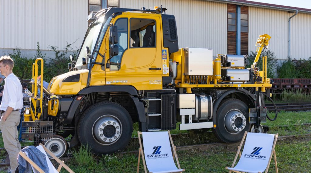 G. Zwiehoff GmbH: Erfolgreiche Zweiwege-Fahrzeuge