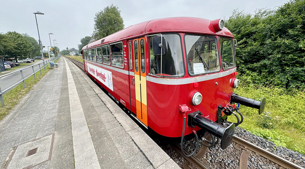 Schleswig-Holstein: 25 Jahre Bahnstation Husby