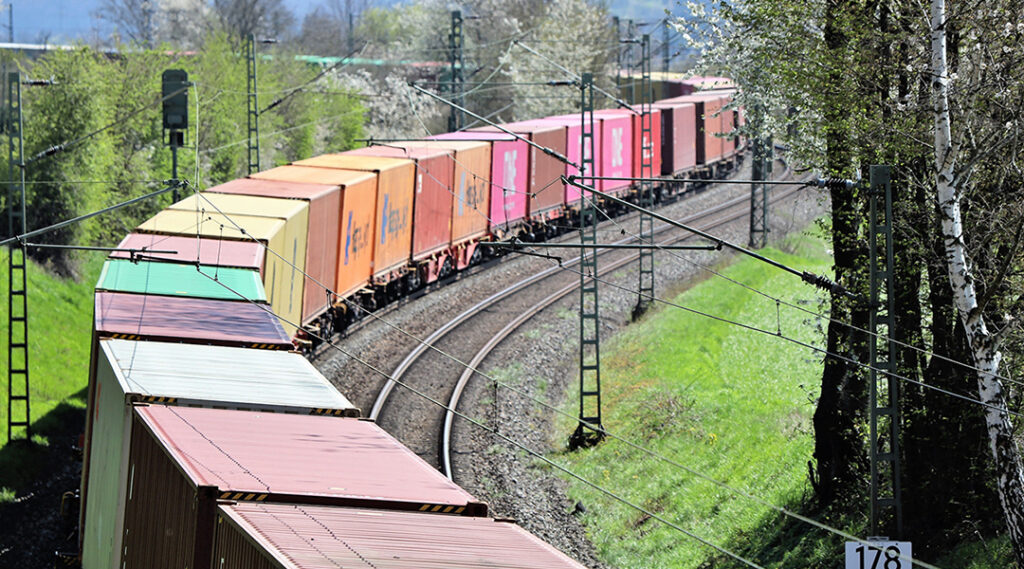 DB InfraGO: Cornberger Tunnel durchschlagen