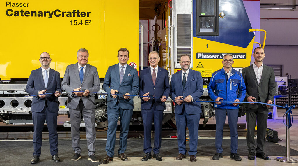 Plasser & Theurer: Neues Hightech-Werk in Linz eröffnet